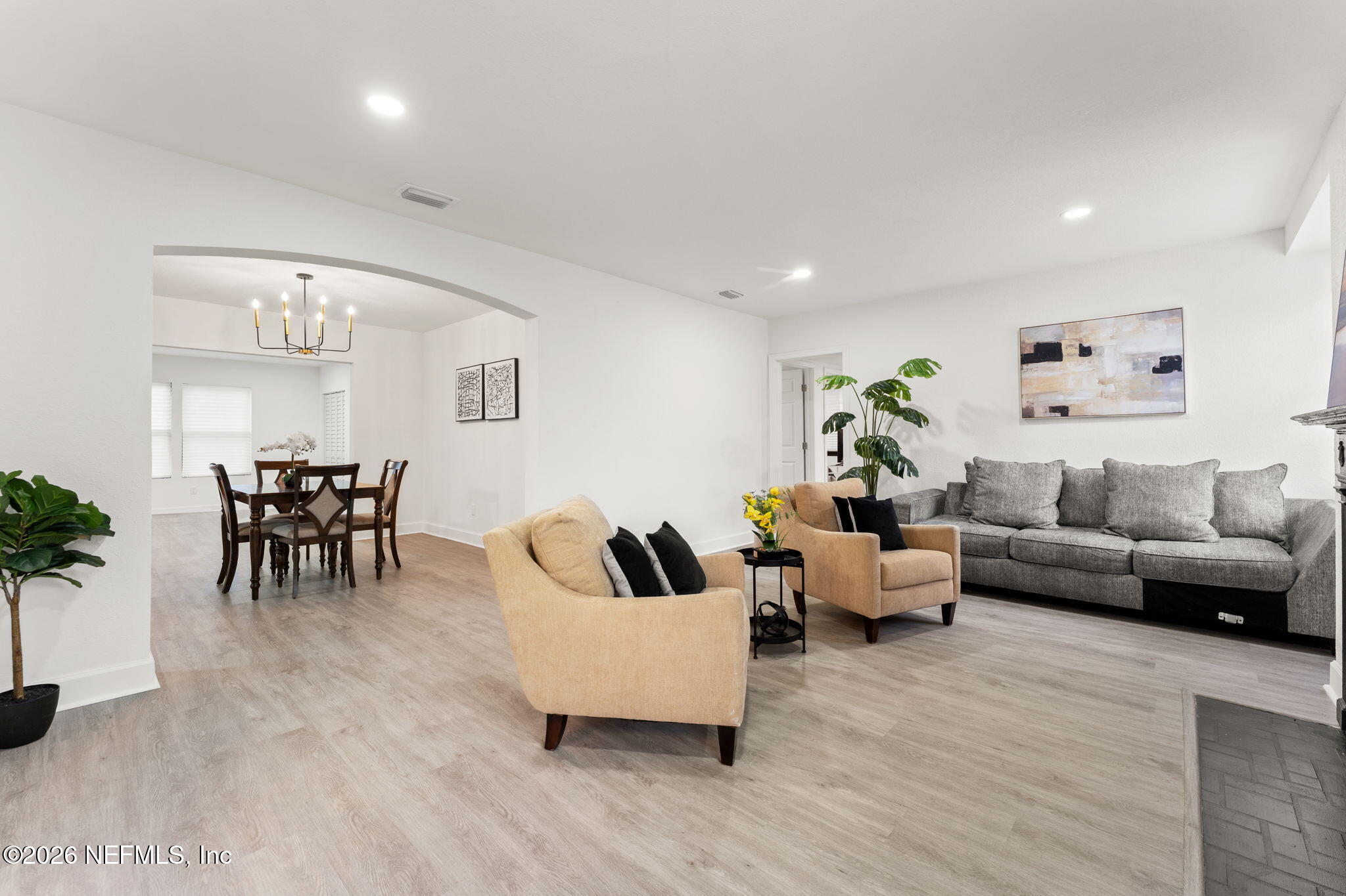 2131 REDFERN Road