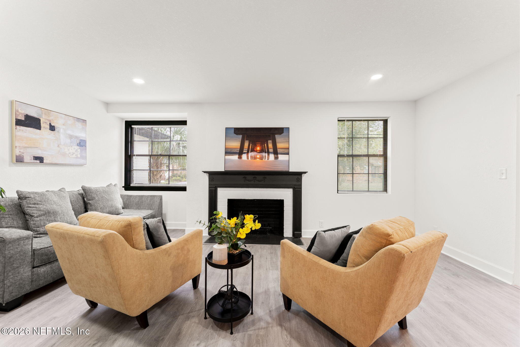 2131 REDFERN Road