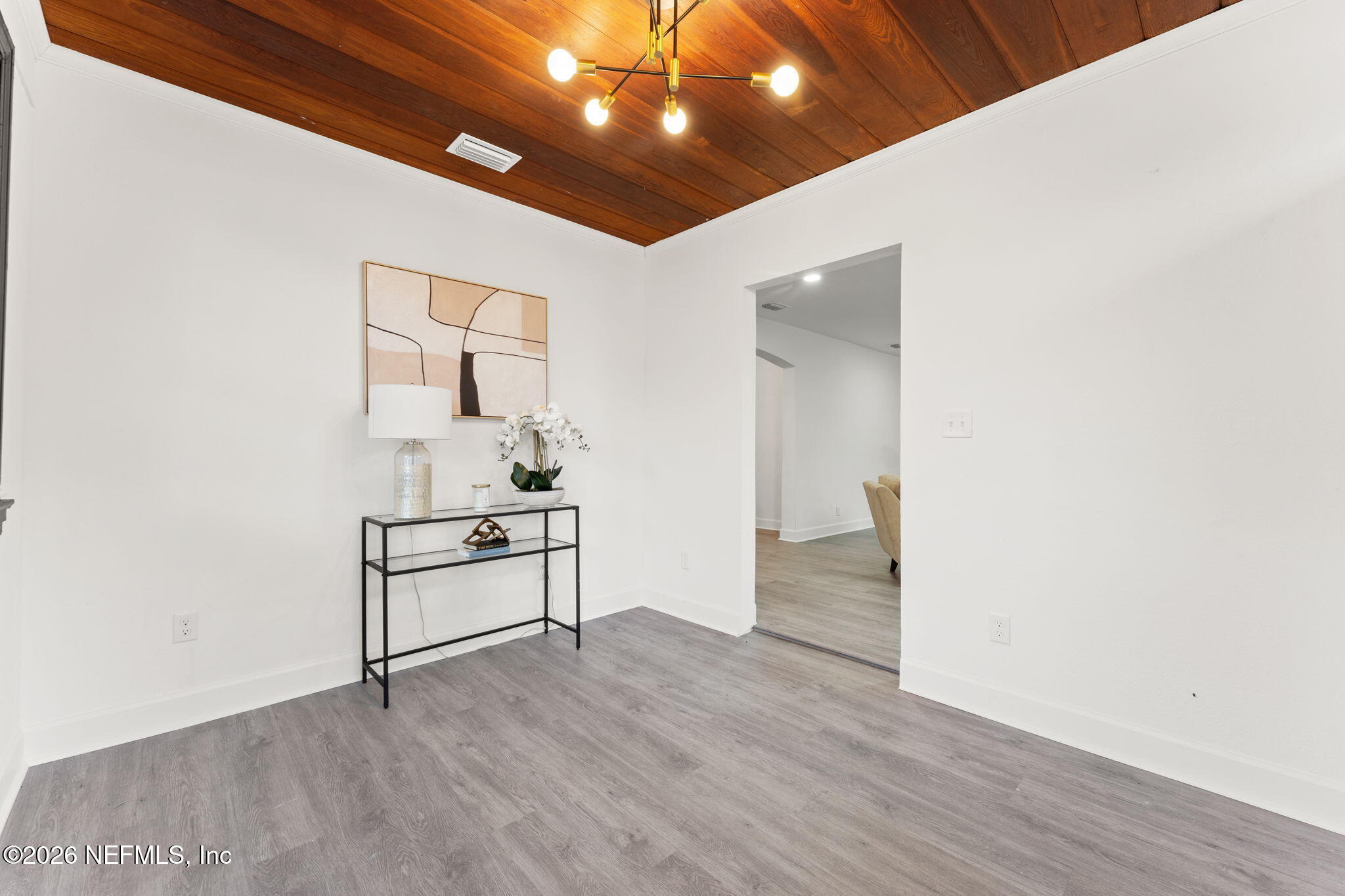 2131 REDFERN Road