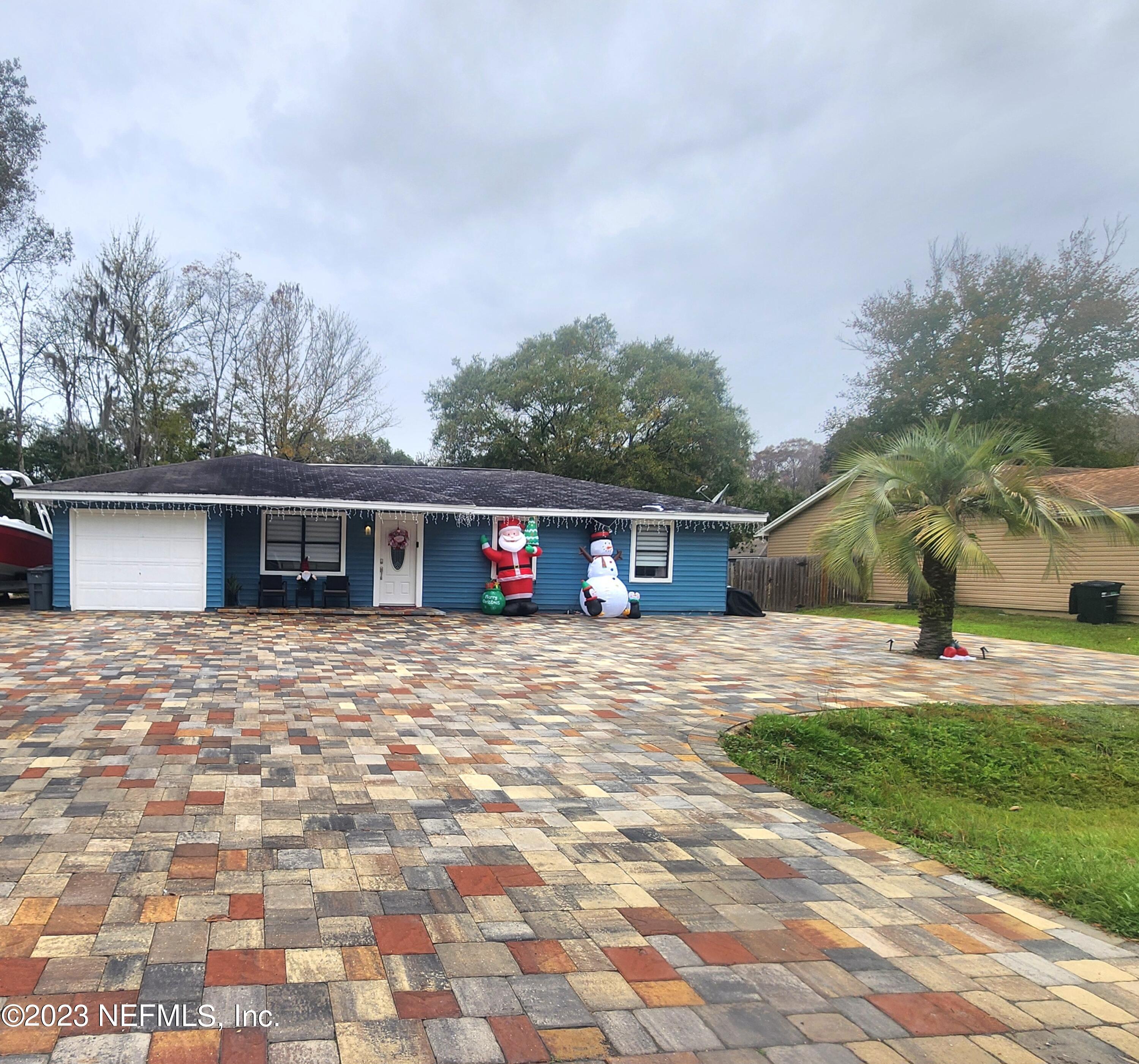Middleburg, FL home for sale located at 1614 TWIN OAK Drive W, Middleburg, FL 32068