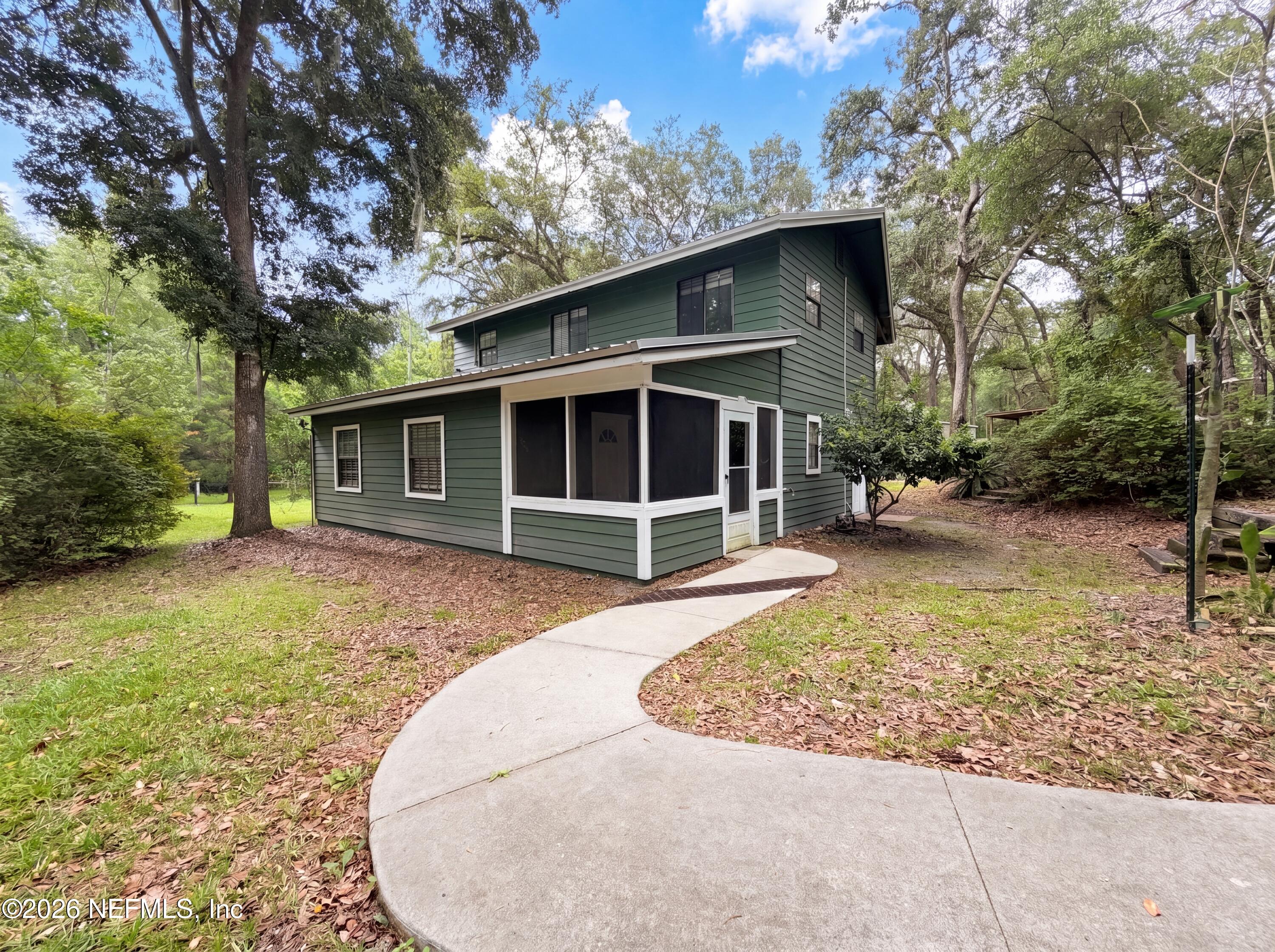 Photo 1 of 16 — 94 CONIFER Circle, Middleburg, FL 32068