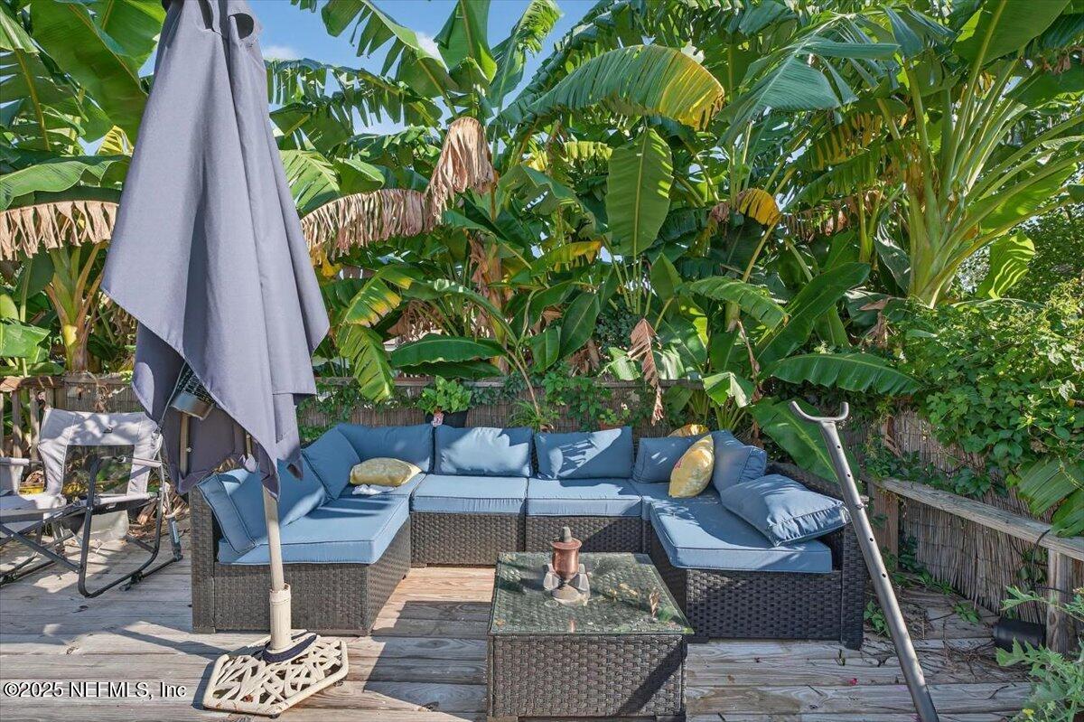 7959 LANCIA Street N