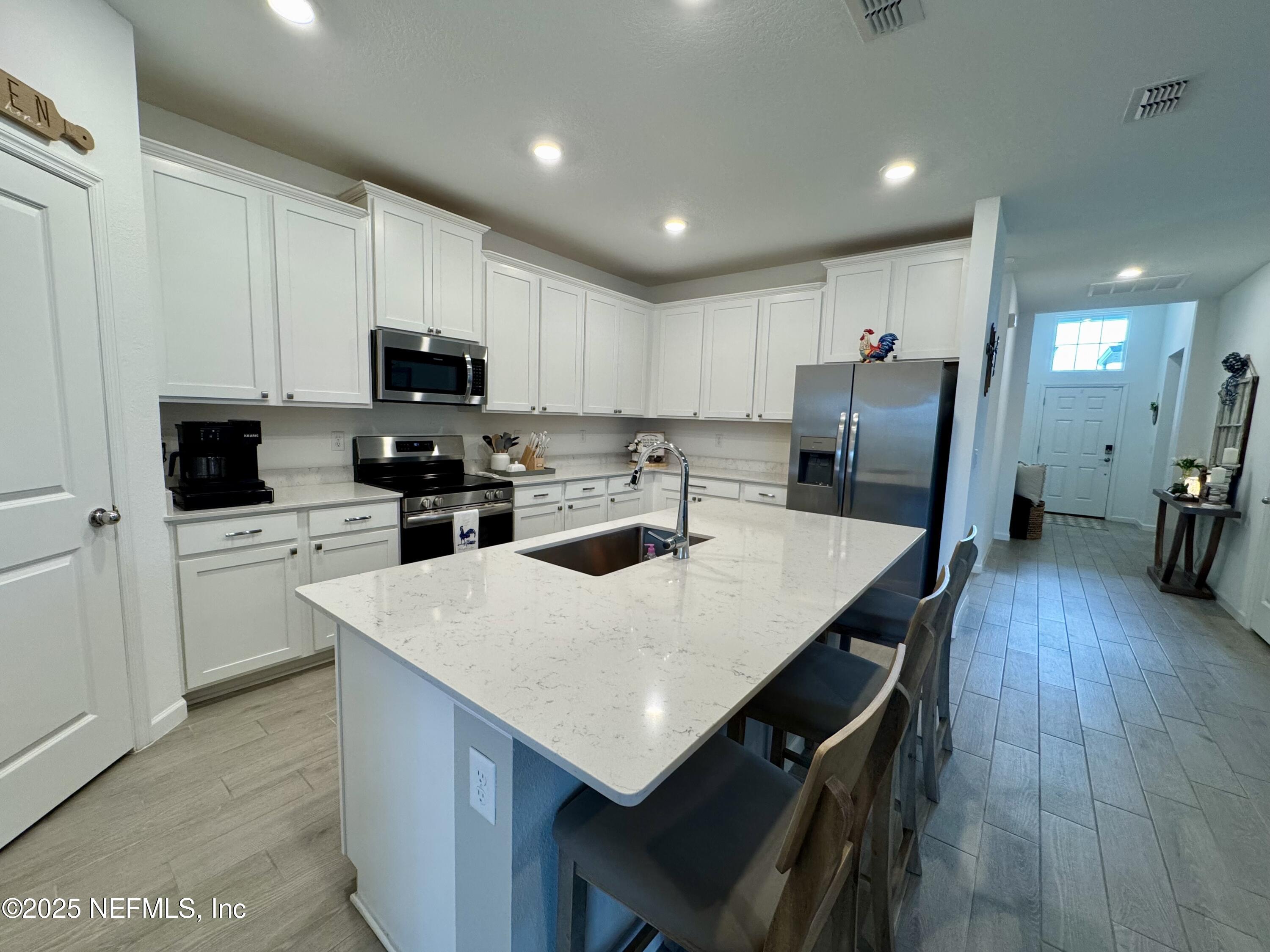 2617 SEASONS Road