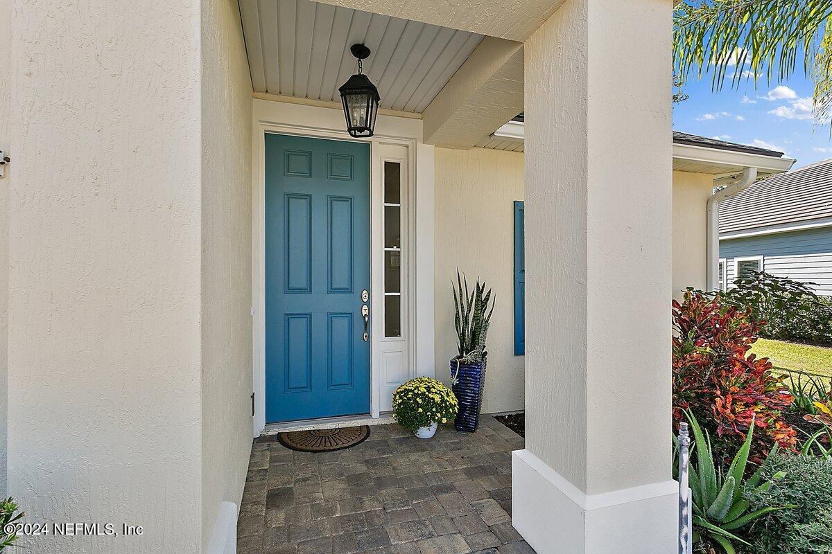 136 PESCADO Drive