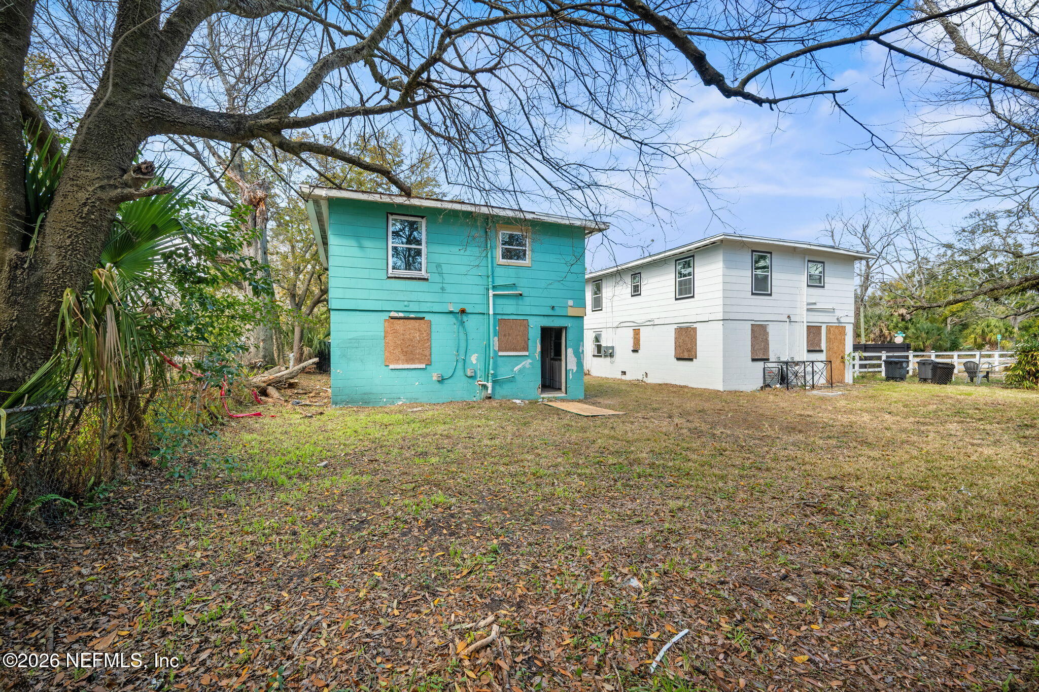 1036 W 12TH Street