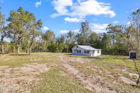 A home in Interlachen