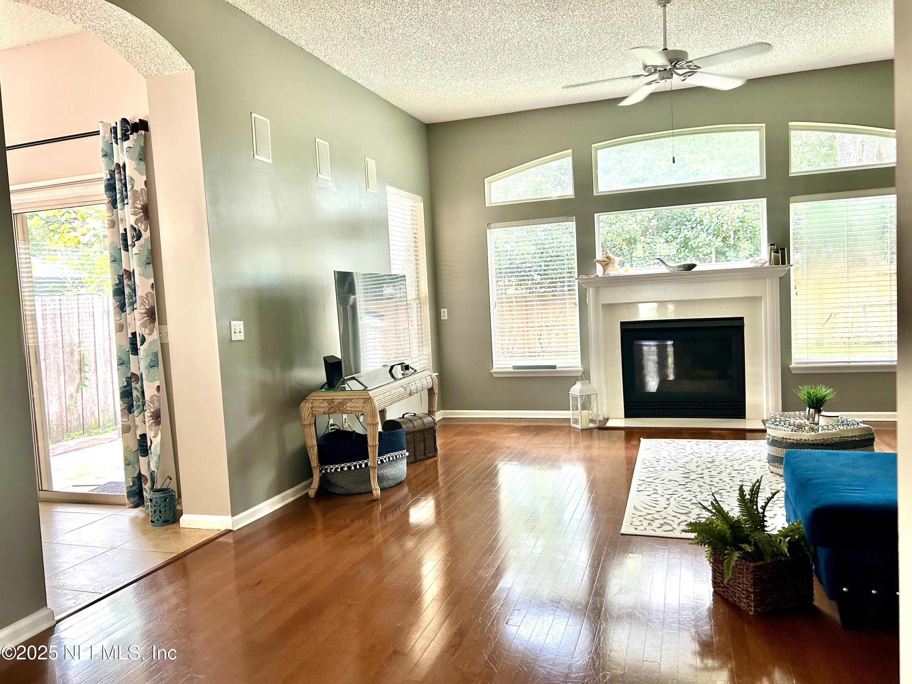 4464 SUMMER HAVEN Boulevard S
