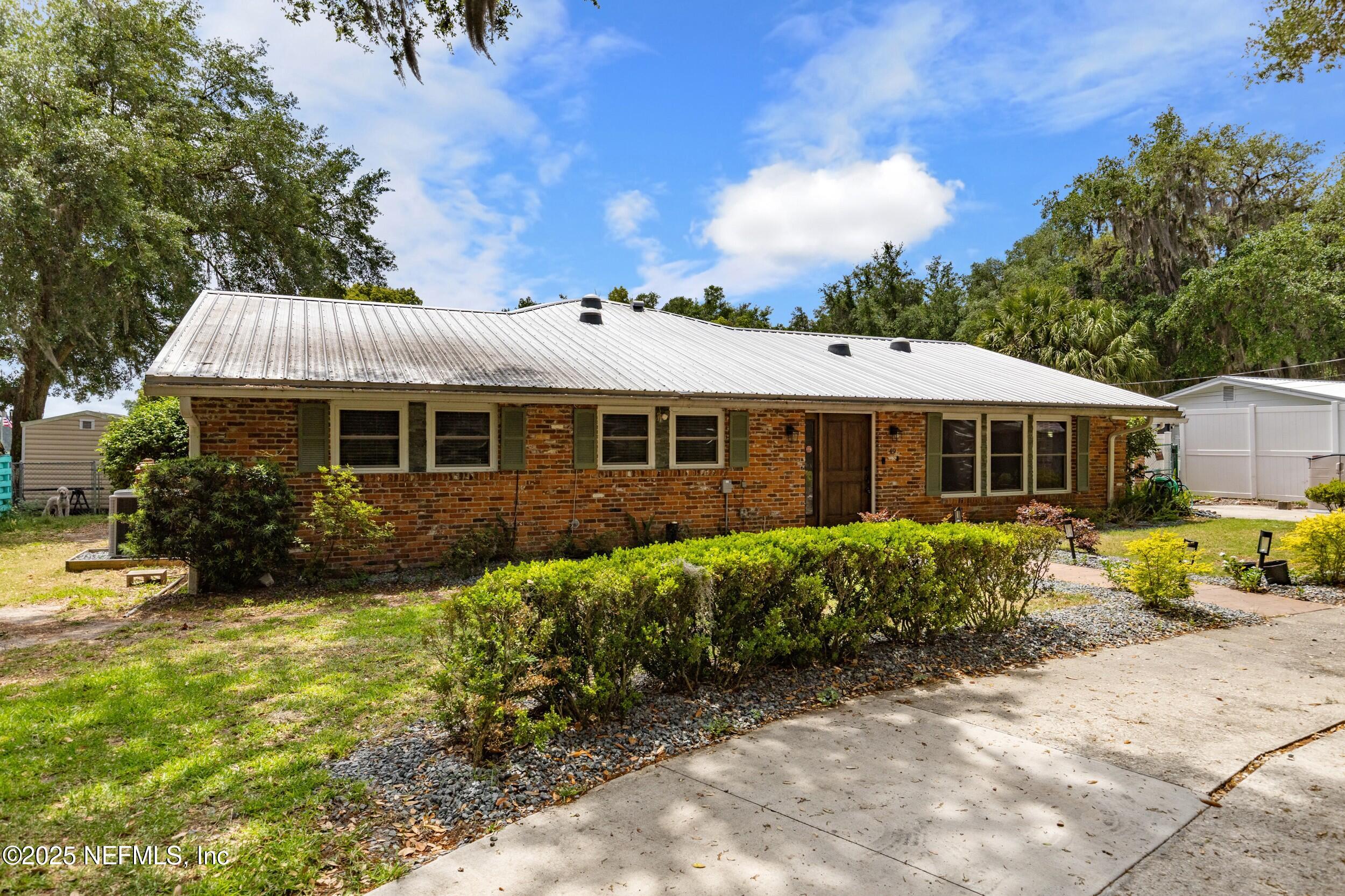 49 SE NELSONS POINT Road