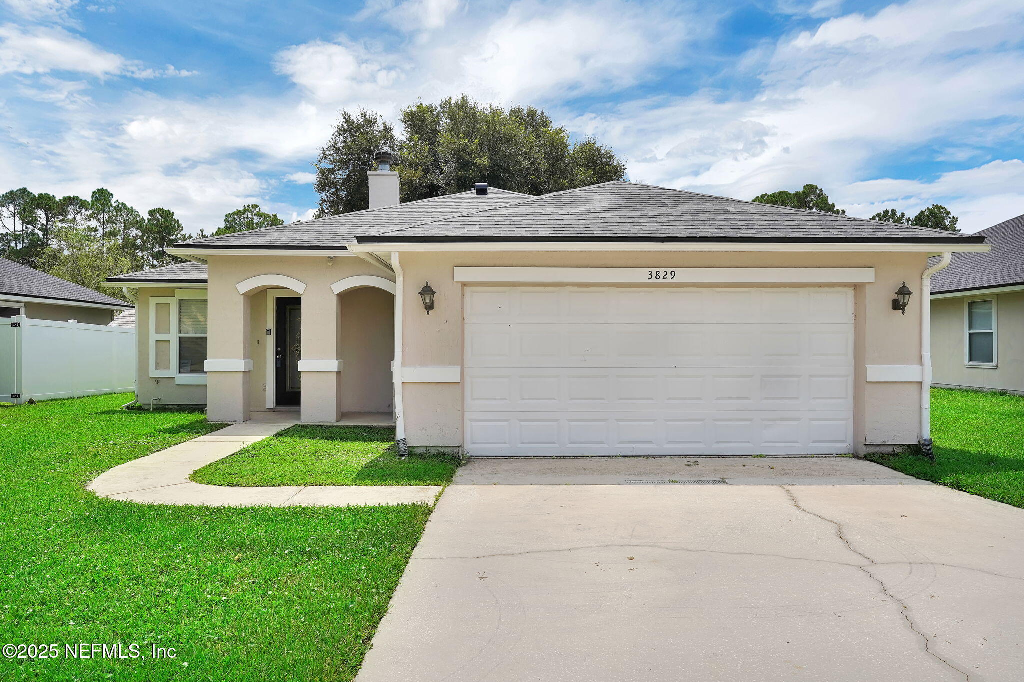 3829 HIDEAWAY Lane