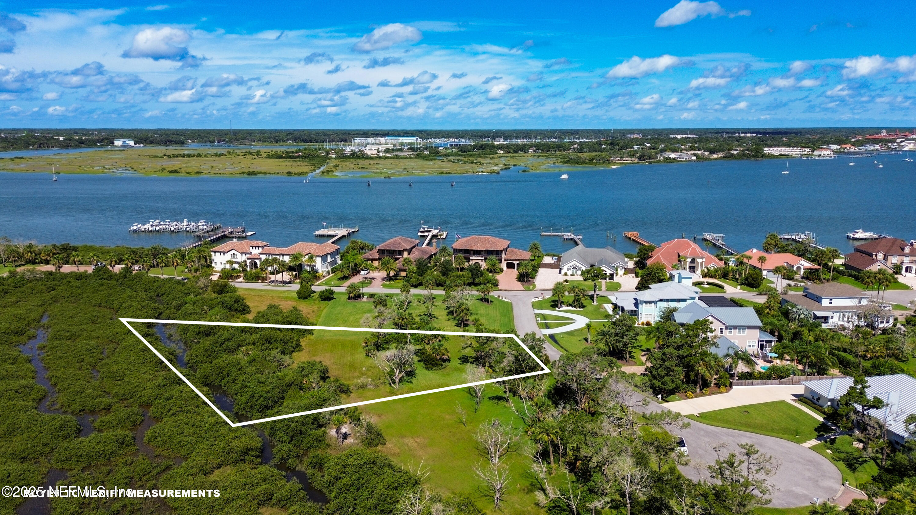 107 FIDDLER CRAB Lane