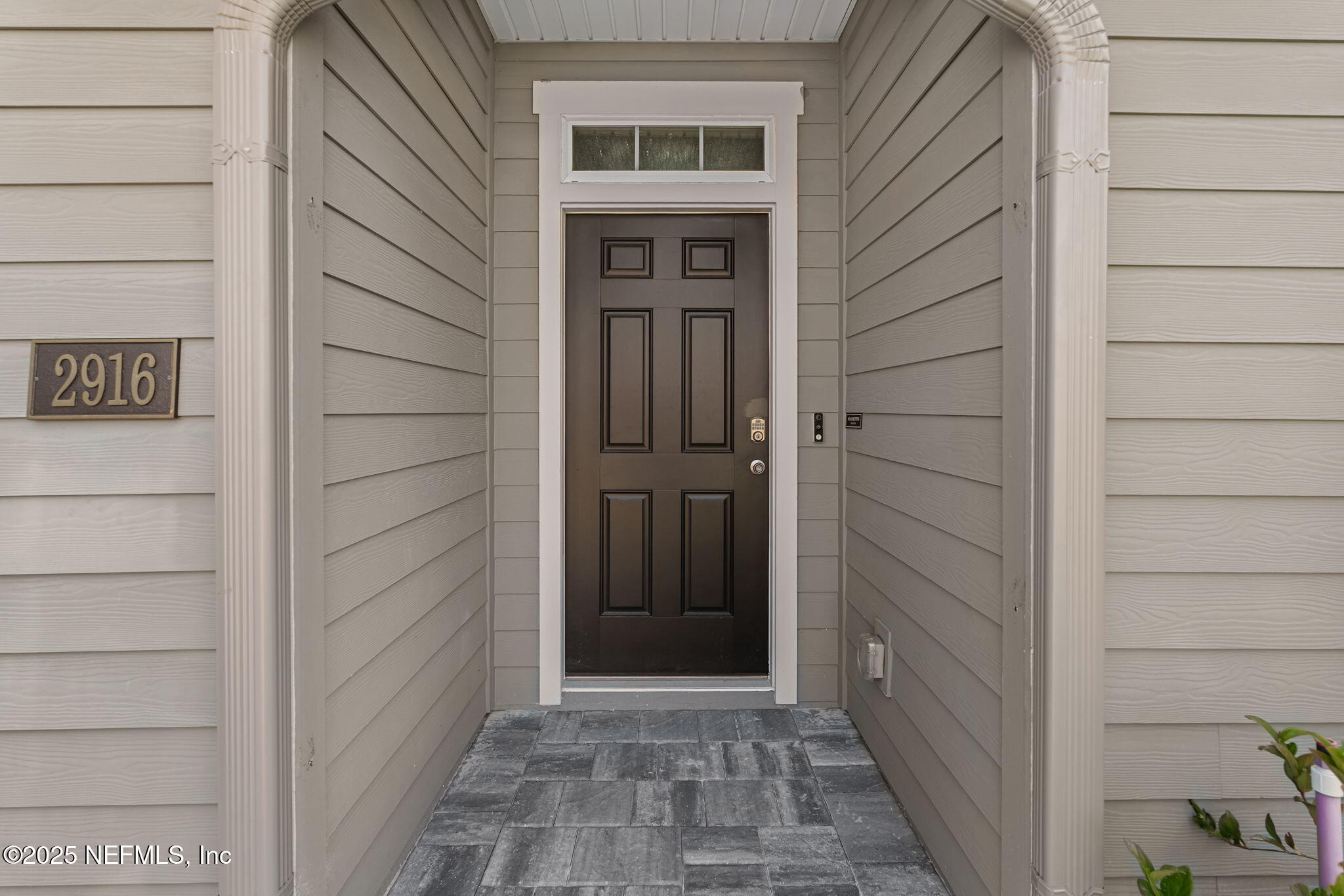 2916 DUCK HOLLOW Lane