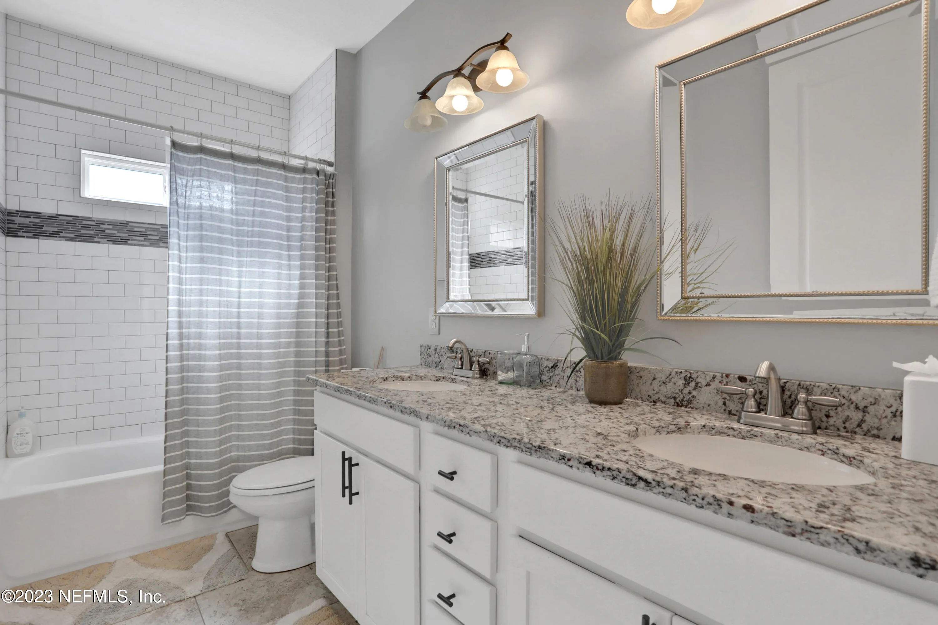 Neptune Beach, Florida 32266, United States, 5 Bedrooms Bedrooms, ,3 BathroomsBathrooms,Residential,Pending,70573