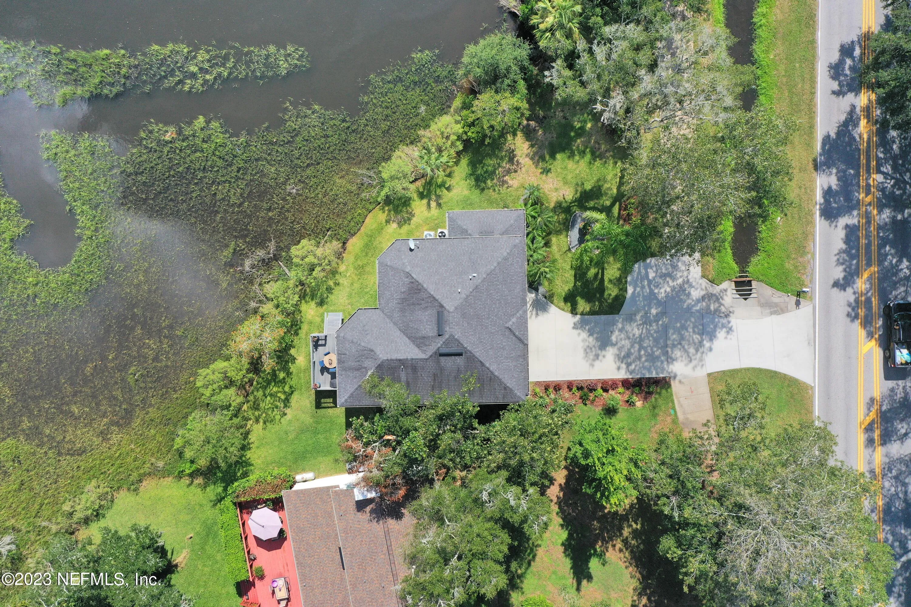 Neptune Beach, Florida 32266, United States, 5 Bedrooms Bedrooms, ,3 BathroomsBathrooms,Residential,Pending,70573