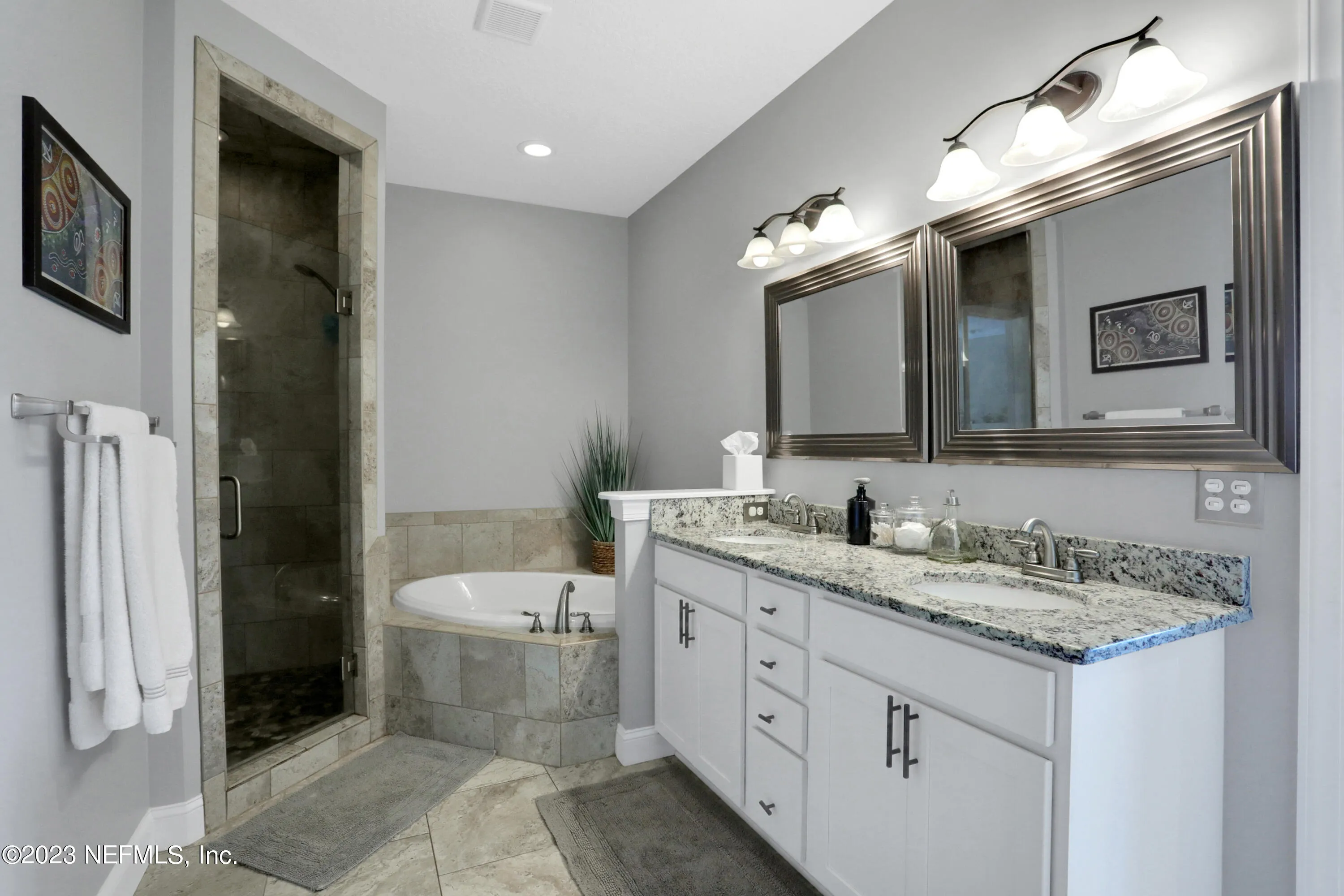 Neptune Beach, Florida 32266, United States, 5 Bedrooms Bedrooms, ,3 BathroomsBathrooms,Residential,Pending,70573