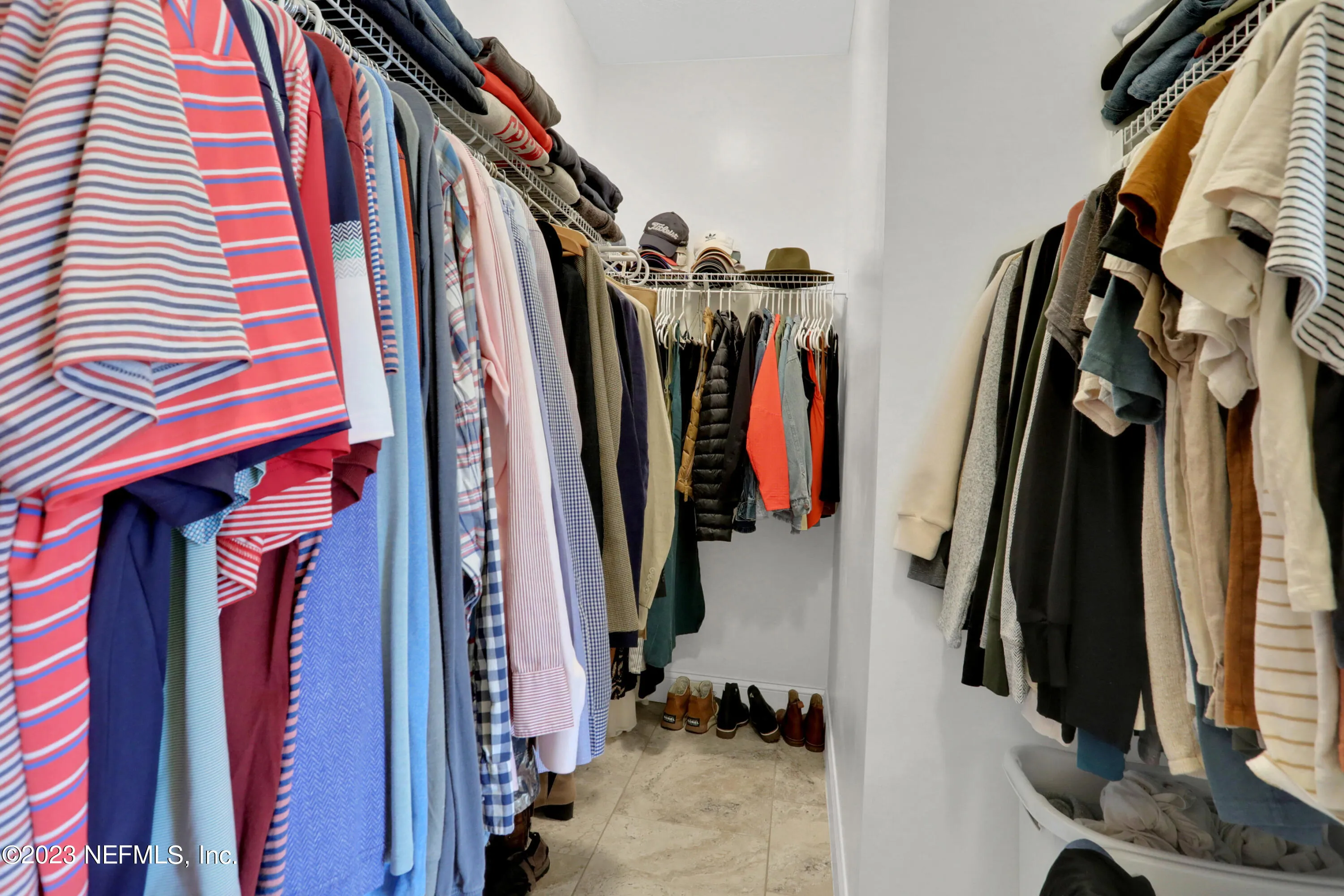 Neptune Beach, Florida 32266, United States, 5 Bedrooms Bedrooms, ,3 BathroomsBathrooms,Residential,Pending,70573