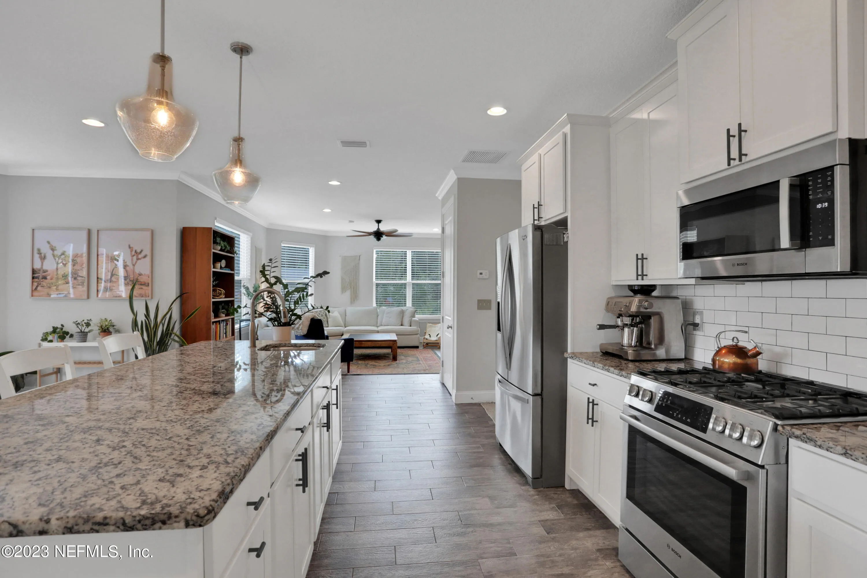 Neptune Beach, Florida 32266, United States, 5 Bedrooms Bedrooms, ,3 BathroomsBathrooms,Residential,Pending,70573