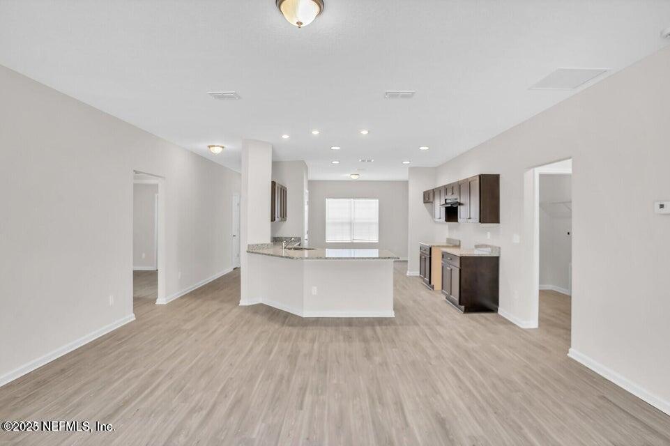 7276 RIDGEWAY Road N