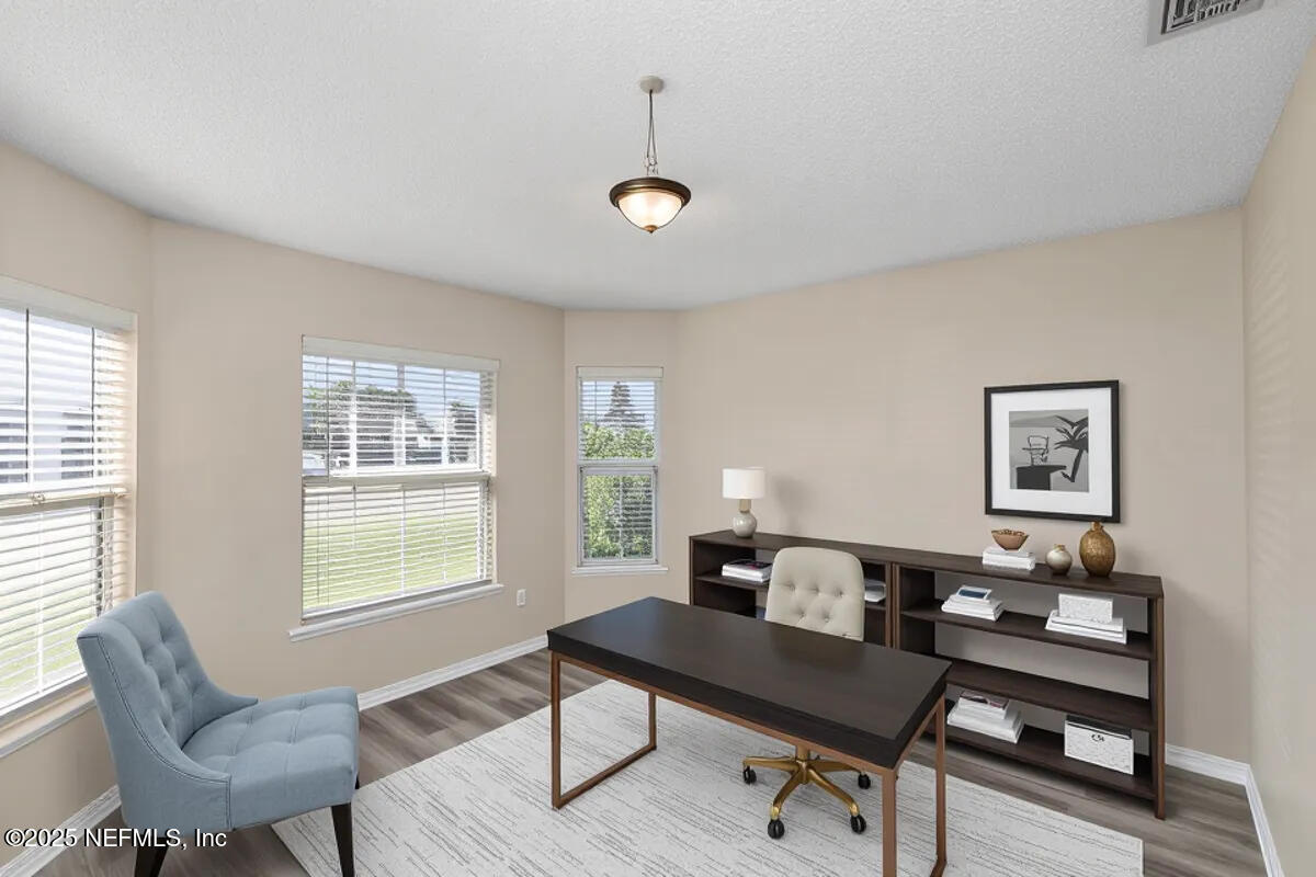 3080 GOLDEN POND Boulevard