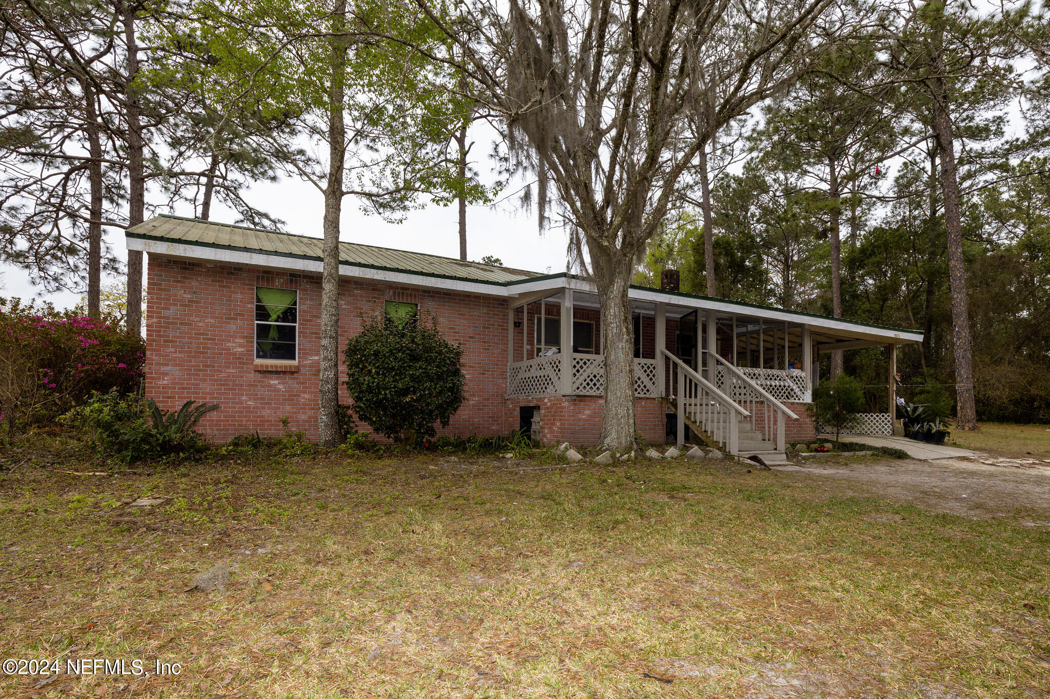 Glen St. Mary, FL home for sale located at 10076 RIVER OAKS Circle, Glen St. Mary, FL 32040