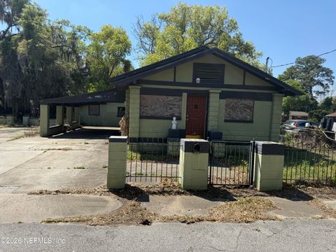 Photo of 2576 LEWIS Street, Jacksonville, FL 32204 (MLS # 2137202)
