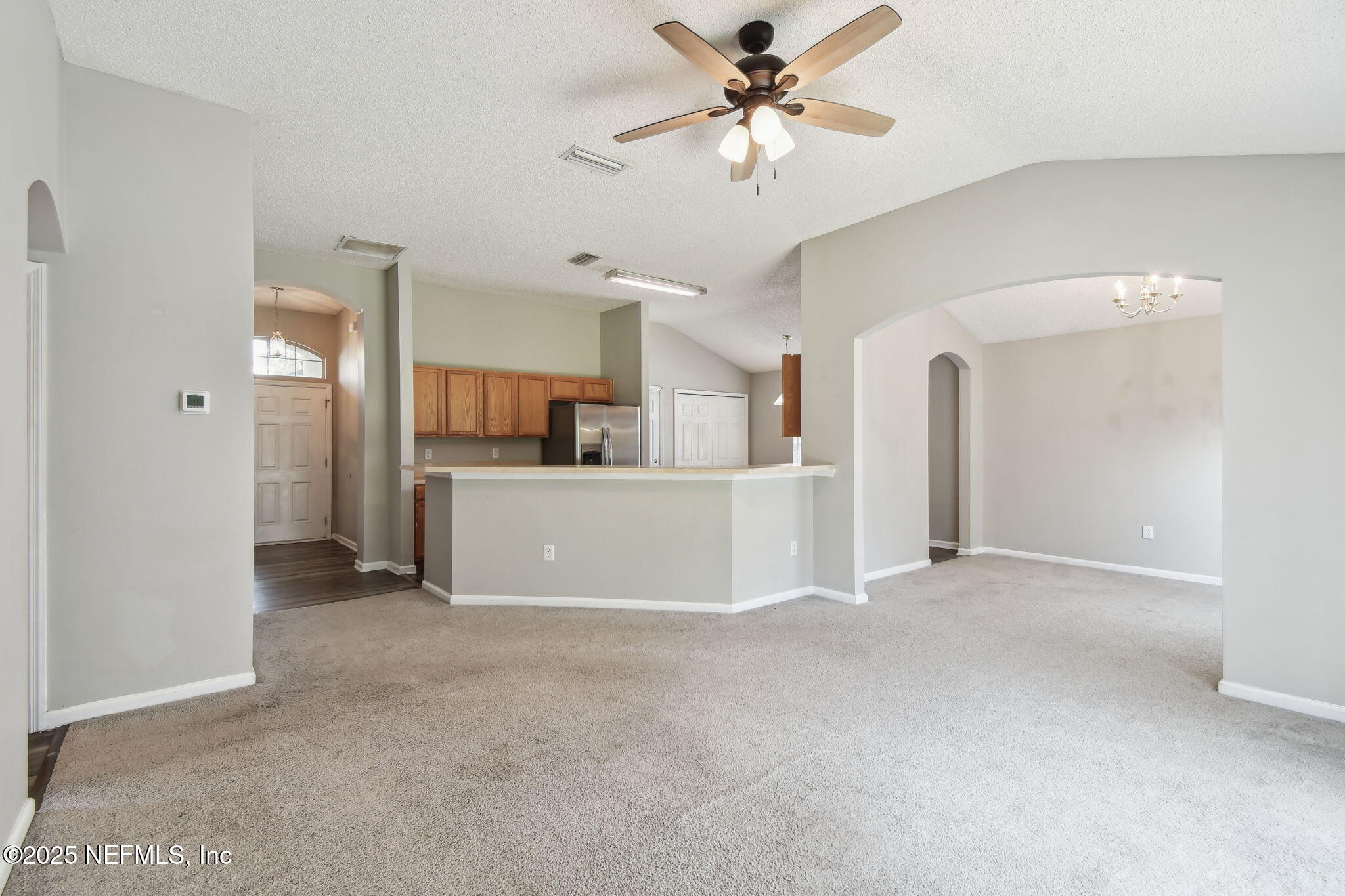 1880 CREEKVIEW Drive