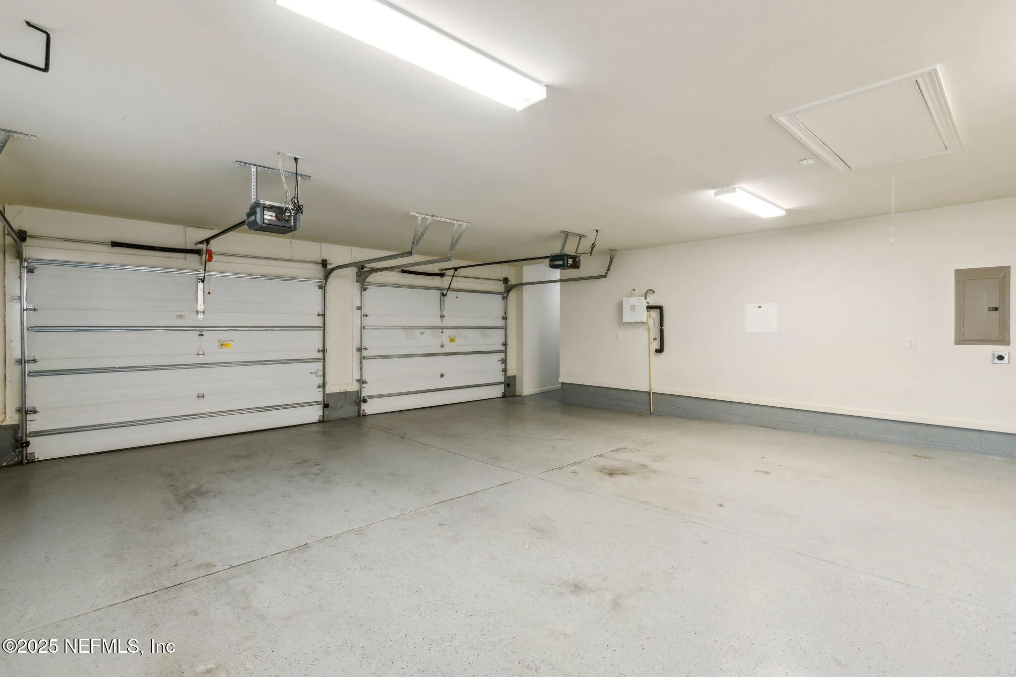 Jacksonville, Florida 32210, United States, 5 Bedrooms Bedrooms, ,5 BathroomsBathrooms,Residential,Pending,78842