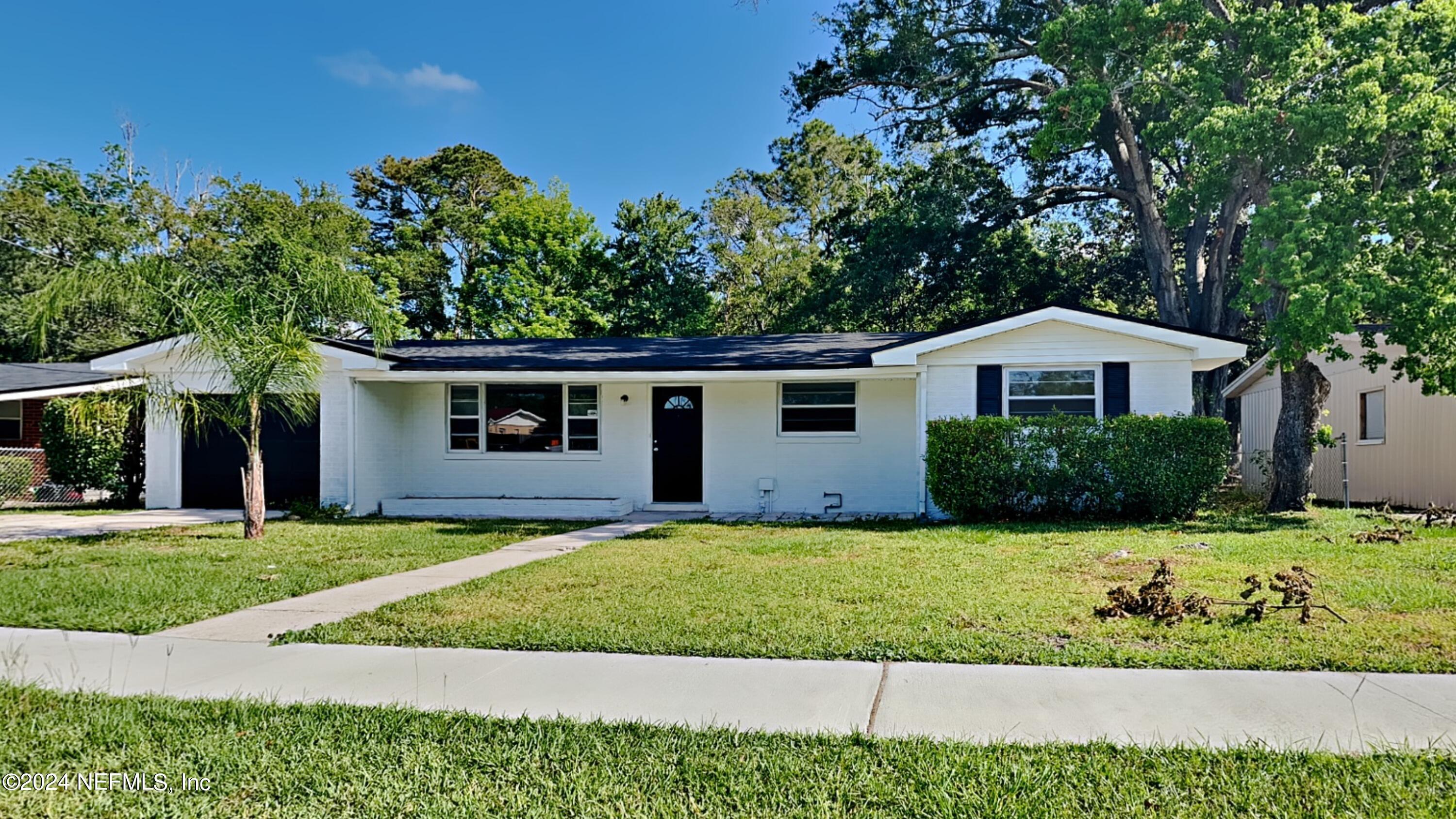 Jacksonville, FL home for sale located at 7865 Falcon Street, Jacksonville, FL 32244