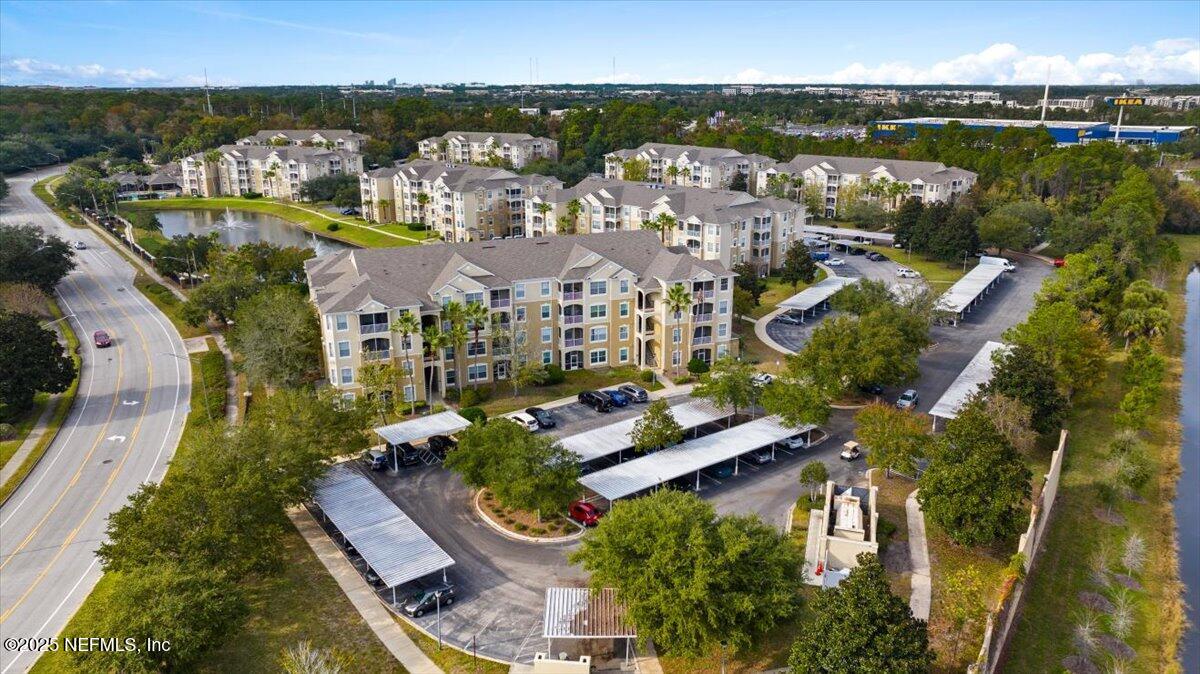 7801 POINT MEADOWS Drive 8404