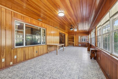 A home in Palatka