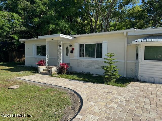 St Augustine, FL home for sale located at 245 Estrada Avenue, St Augustine, FL 32084