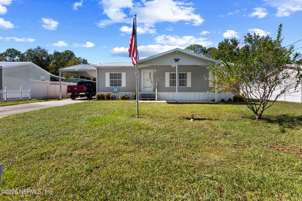 109 WATERWAY AVE, SATSUMA, FL 32189 - Image fcfeee8c4c0d4db2f072b5e6a9f2c140/165757510