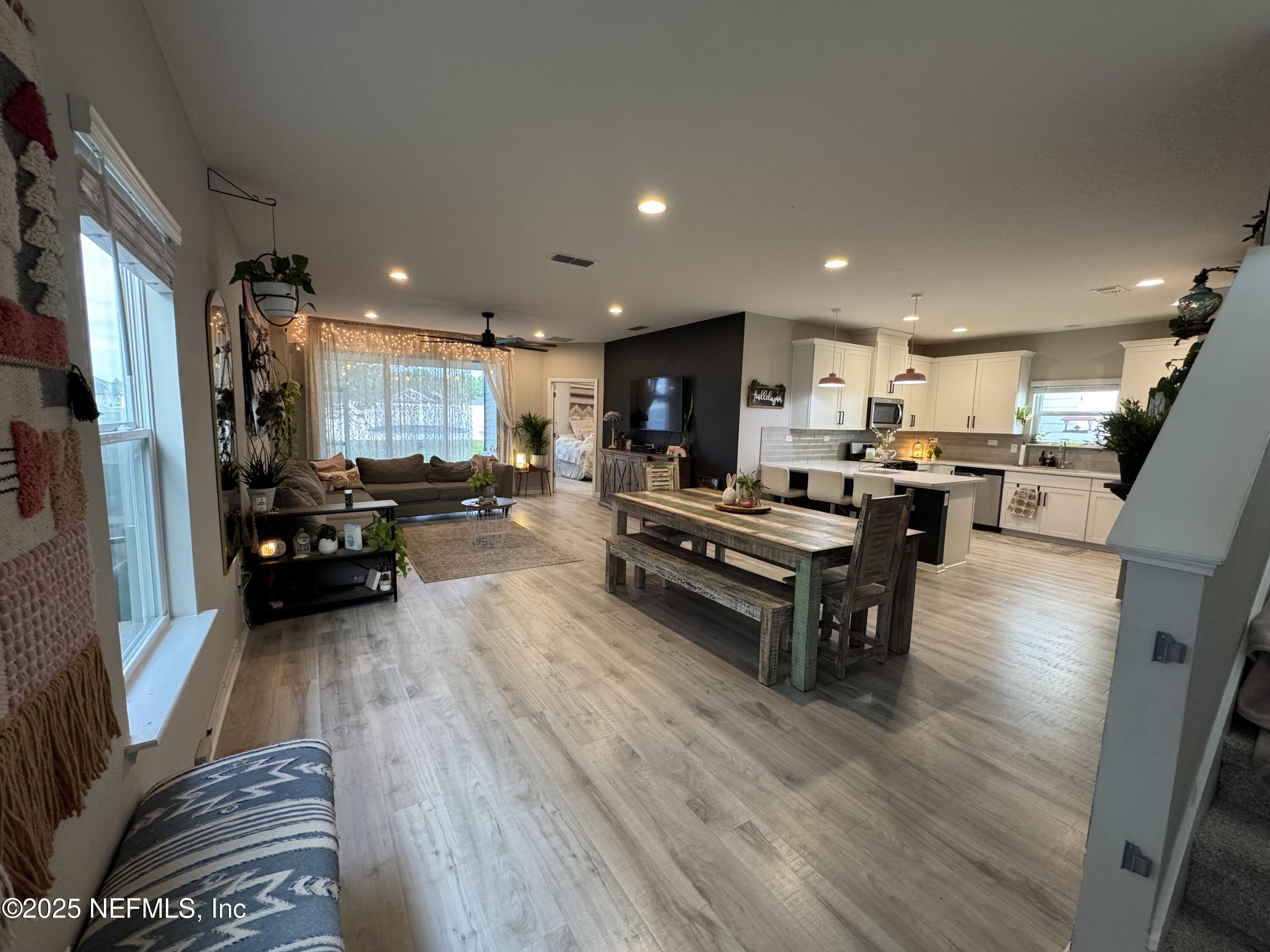 526 SILVER LANDING Drive