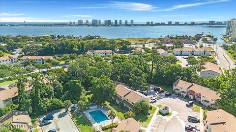 A home in South Daytona