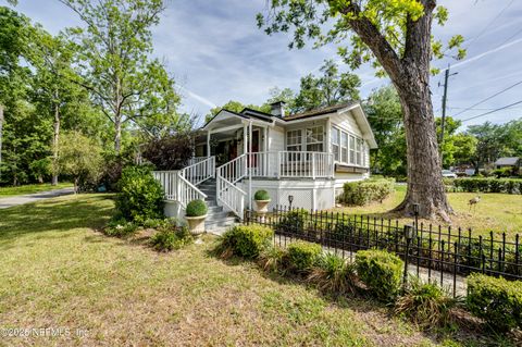 Photo of 1335 AZALEA Drive, Jacksonville, FL 32205 (MLS # 2143951)