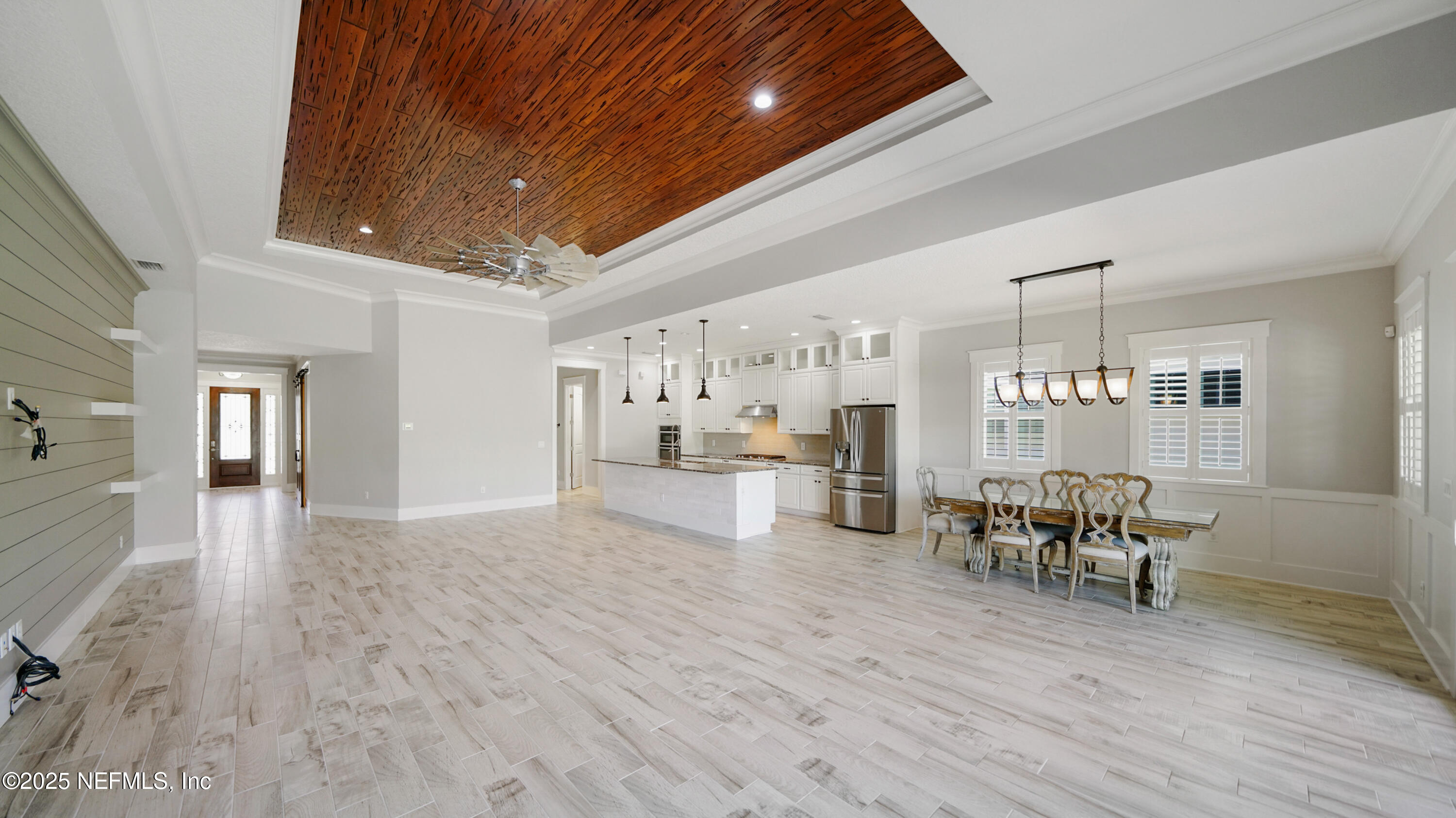 186 FRESHWATER Drive