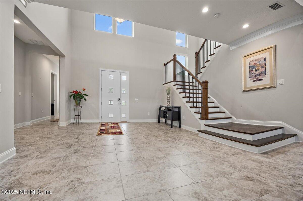 10194 SILVERBROOK Trail