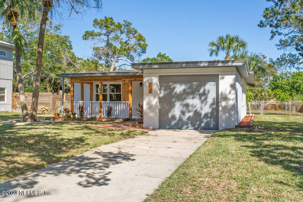 St Augustine, FL home for sale located at 62 Coquina Avenue, St Augustine, FL 32080