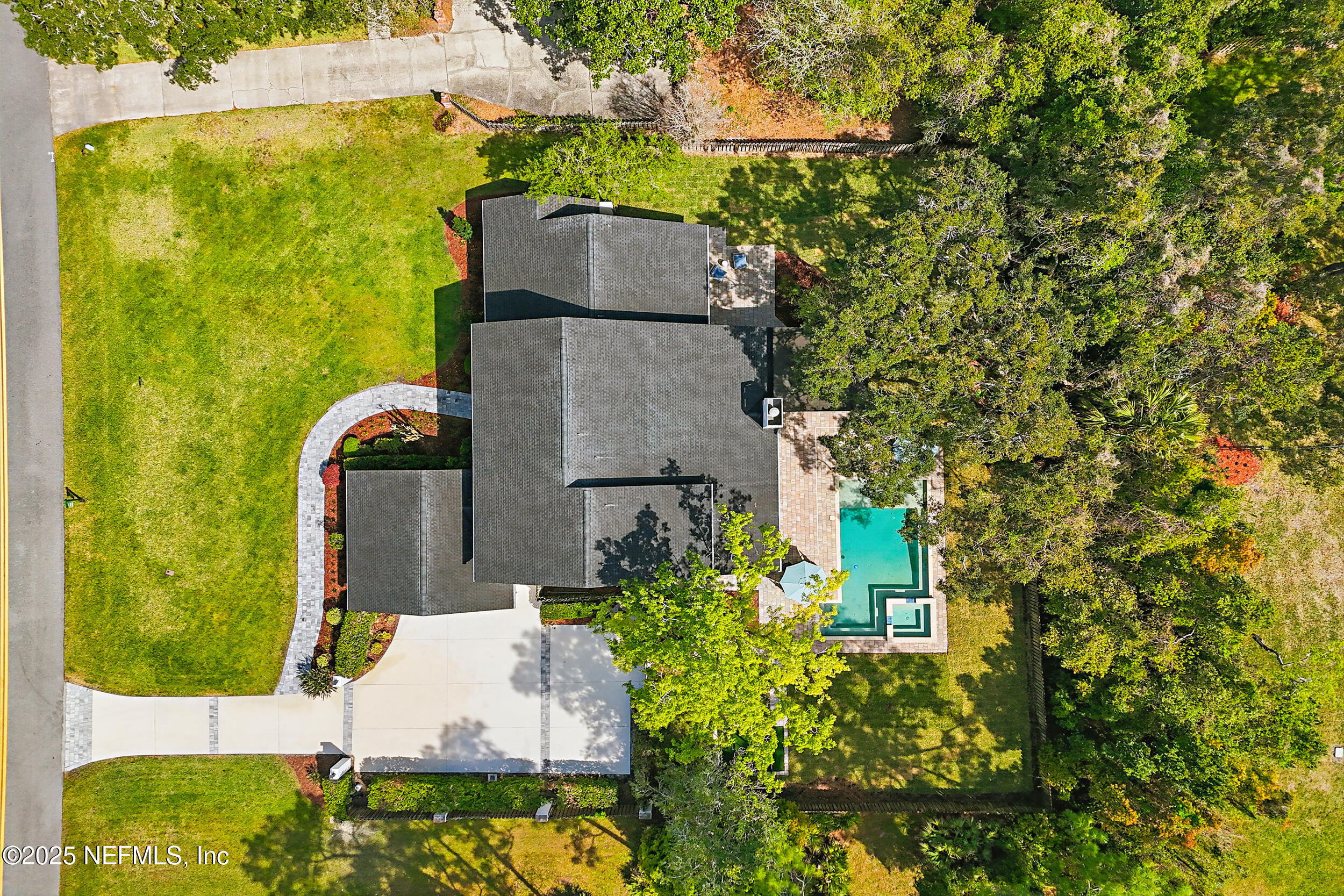 8069 WOODGROVE Road