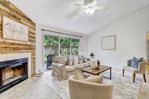 3554 VILLA Place Jacksonville FL 32277