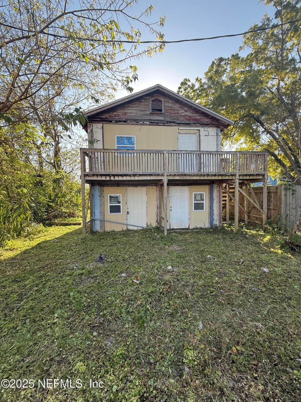 listing image 0