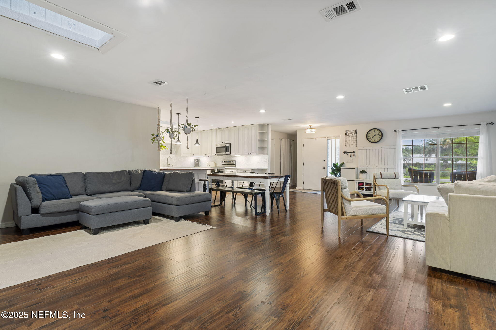 905 ALCALA Drive