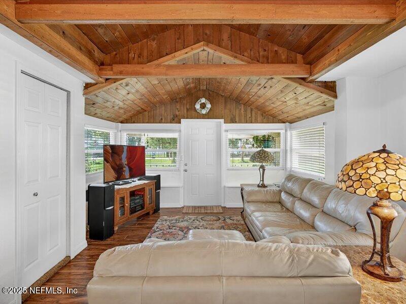 1208 COUNTY ROAD 13 S