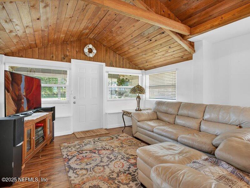 1208 COUNTY ROAD 13 S