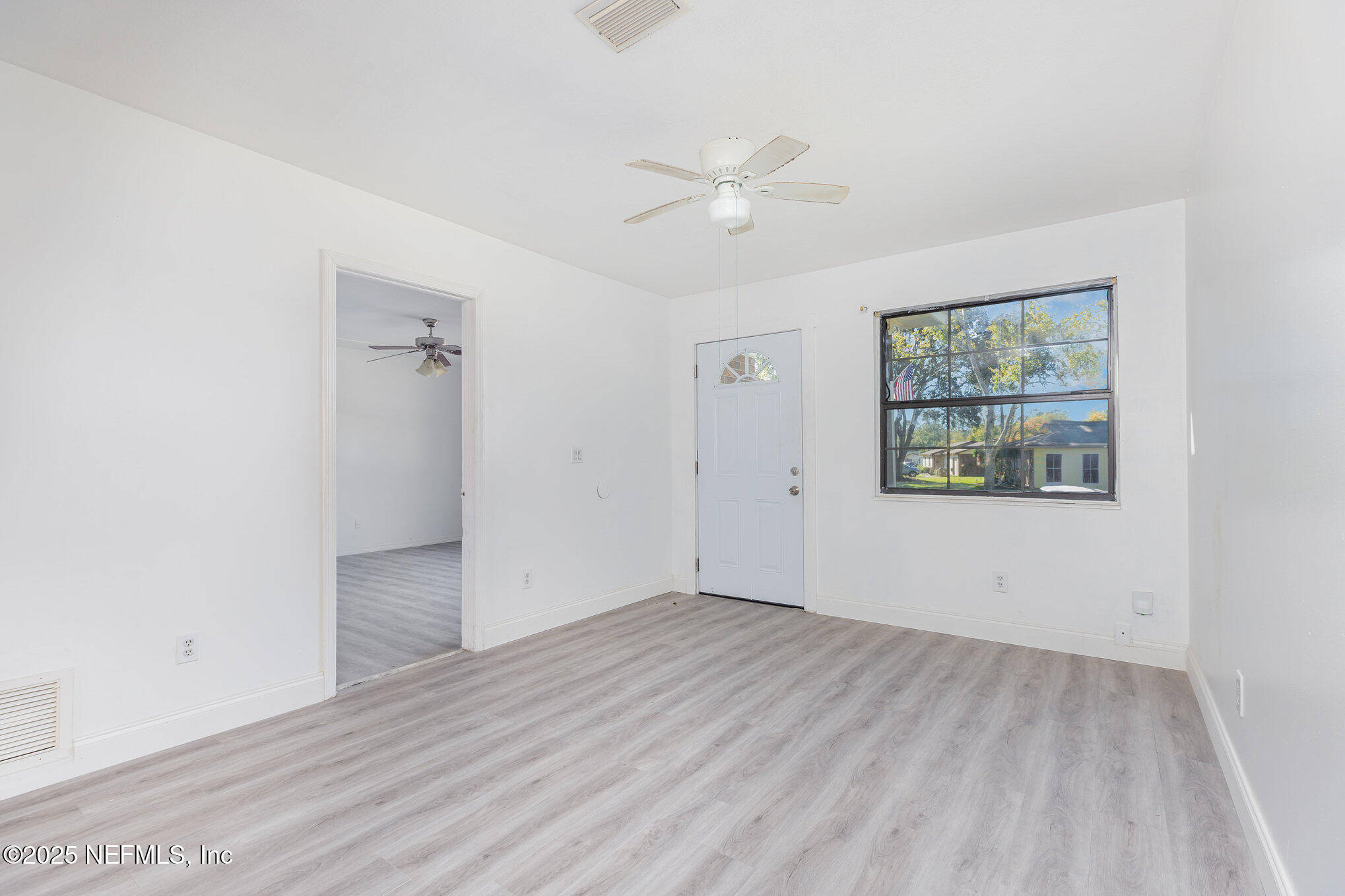 201 N Teakwood Circle