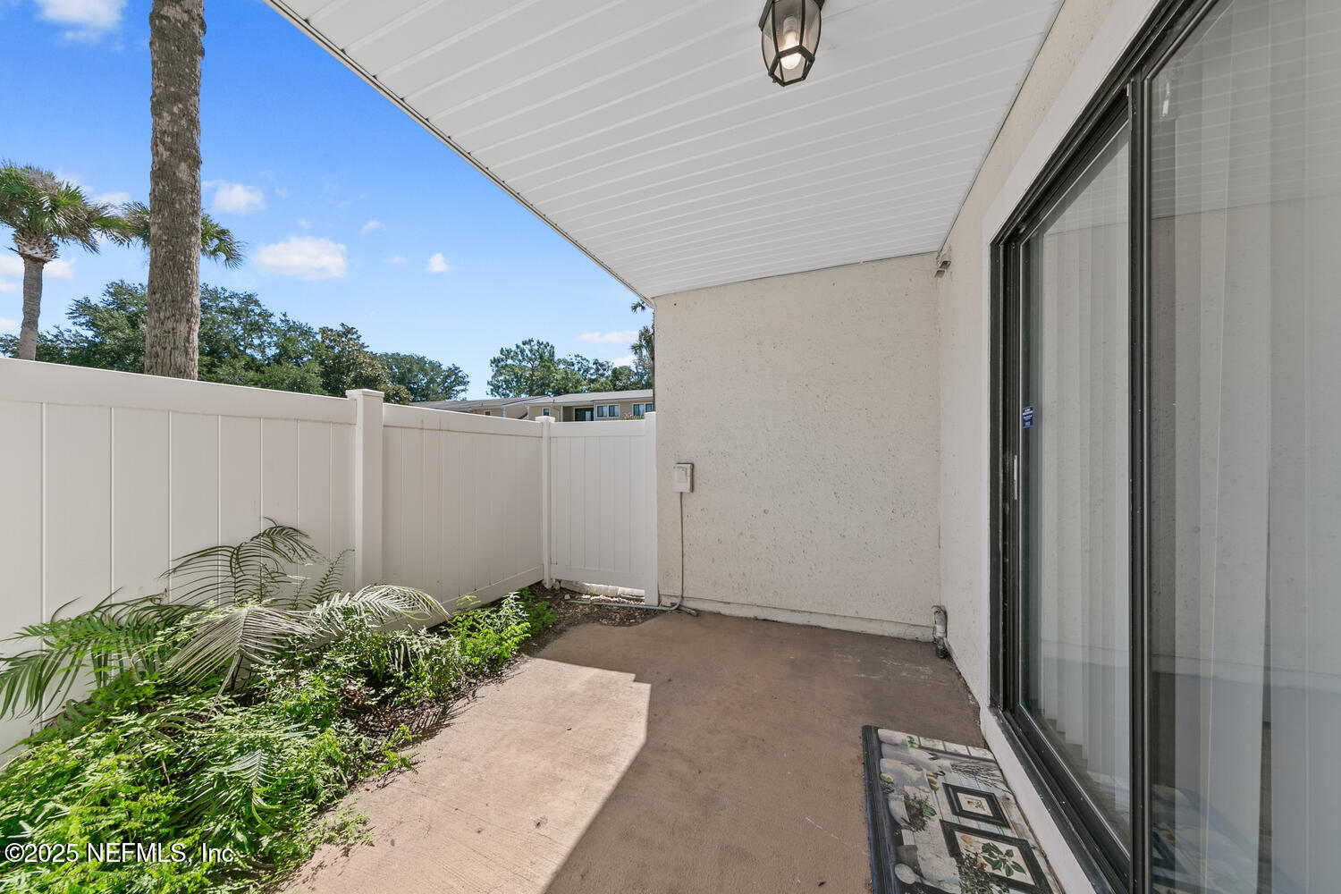 7962 LOS ROBLES Court 7962