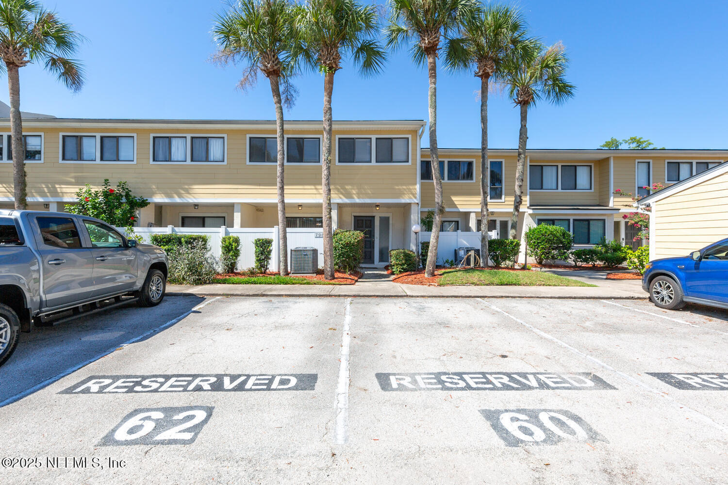 7962 LOS ROBLES Court 7962