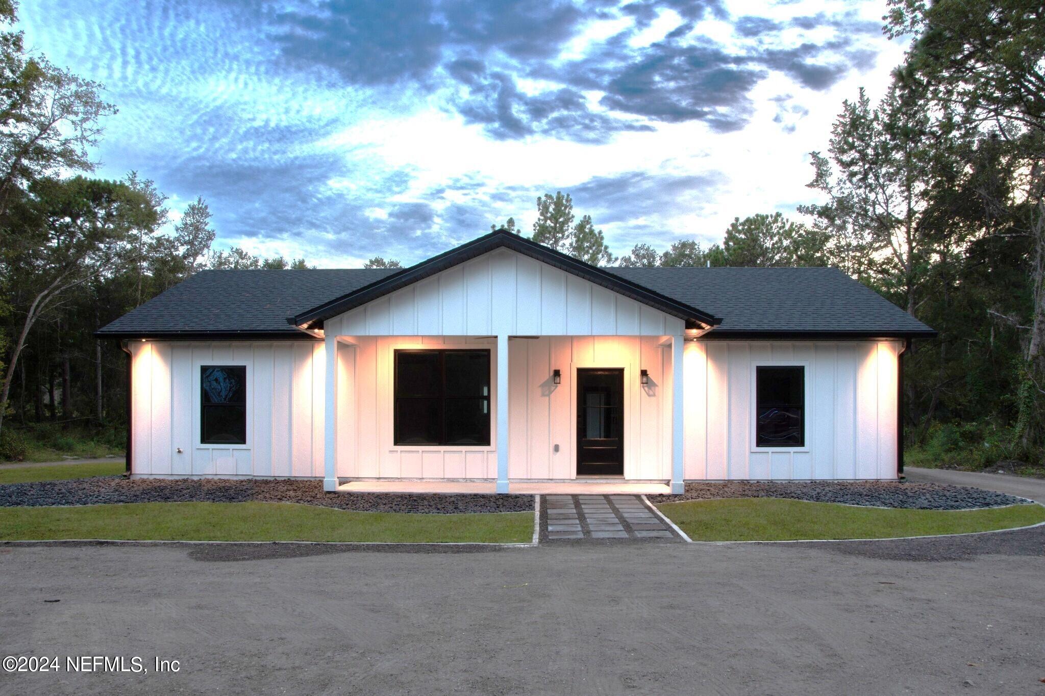 Keystone Heights, FL home for sale located at 4164 SE 2ND Avenue, Keystone Heights, FL 32656