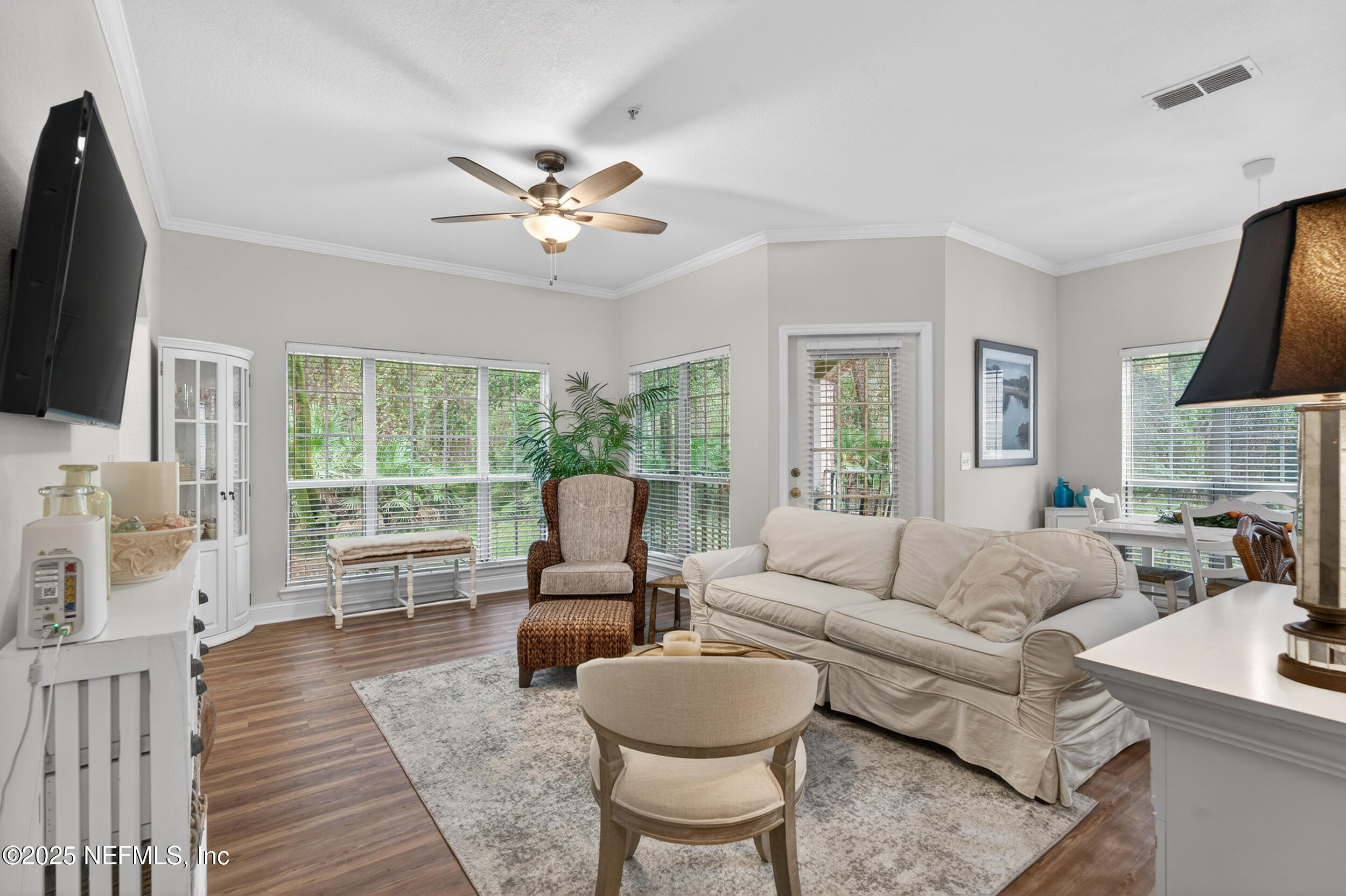 7800 POINT MEADOWS Drive 417