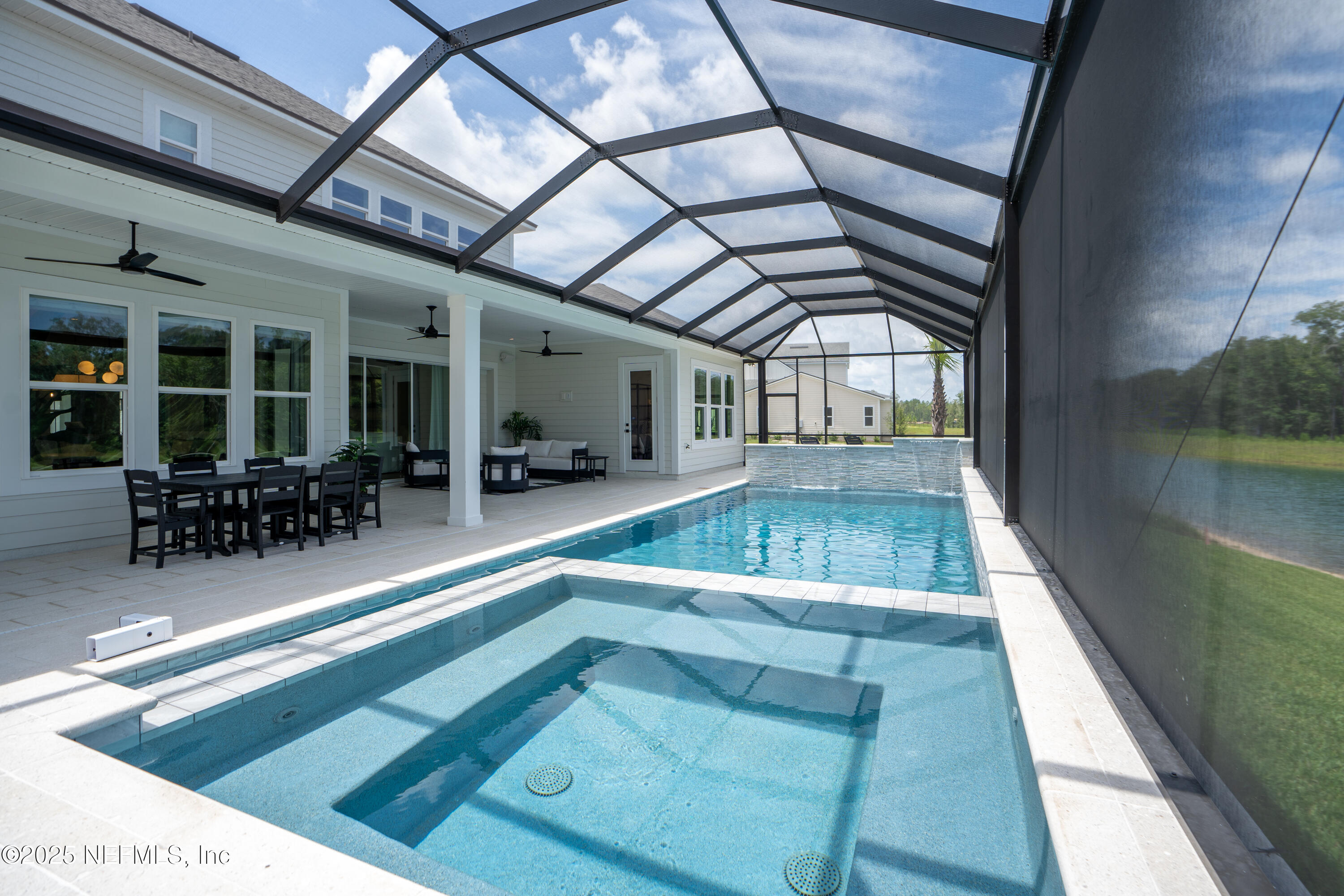 63 COURTNEY OAKS Drive