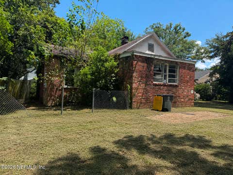 Photo of 3243 ERNEST Street, Jacksonville, FL 32205 (MLS # 2156418)